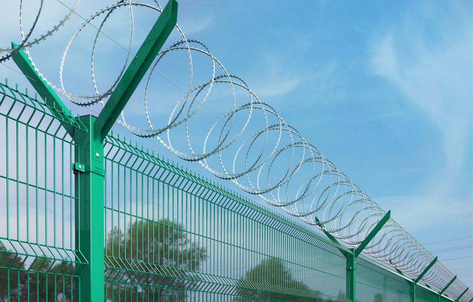 Монтаж колючей проволоки Егоза